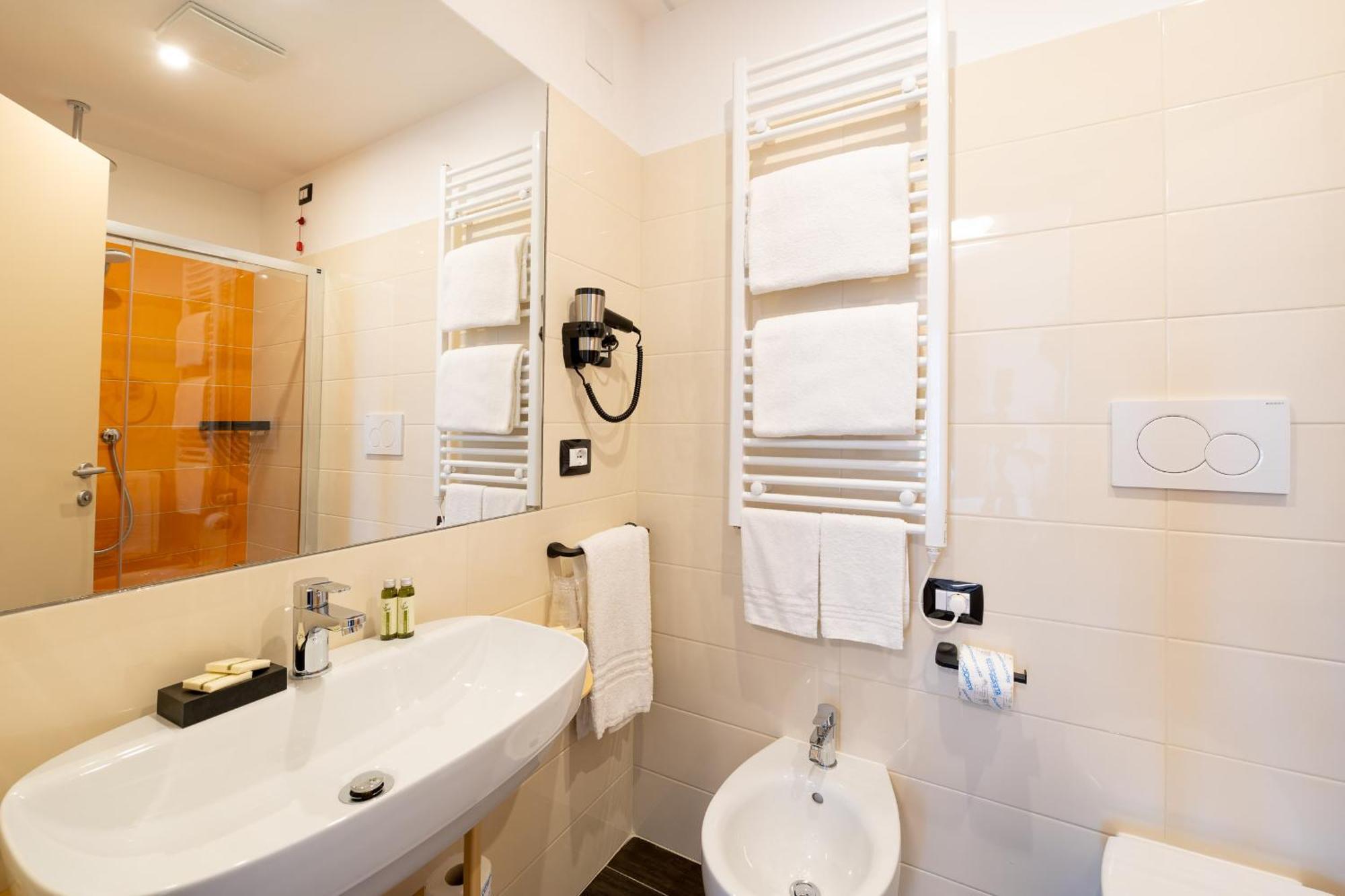 Hotel Velia Grottammare Dış mekan fotoğraf